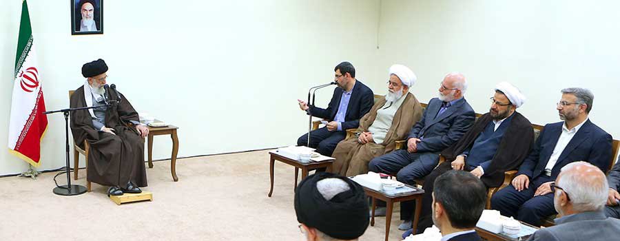 دیدار اعضای شورای عالی مرکز الگوی اسلامی ایرانی پیشرفت با رهبر معظم انقلاب
